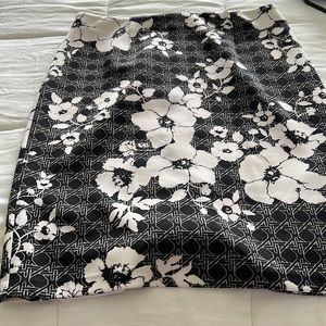 White House Black Market skirt